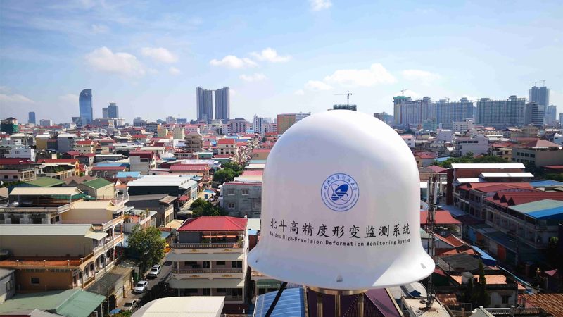 二极管与三极管：揭秘电子世界的两种关键元件**
